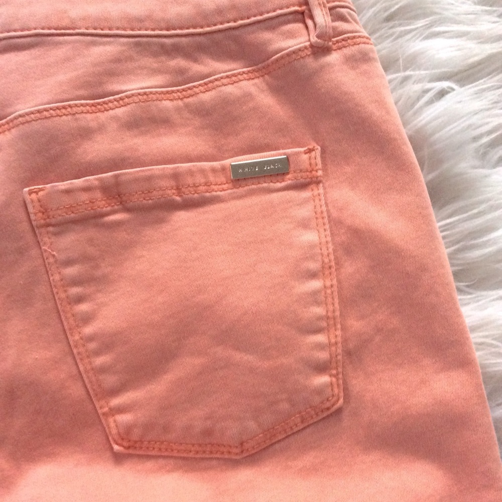 NWT WHBM Mid-Rise Skinny Crop Jean - Picture 8 of 8